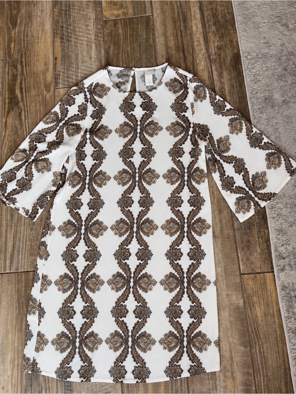 H&M White 3/4 Sleeve Shift Dress with Brown Ornate Print